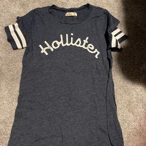 Hollister t shirt